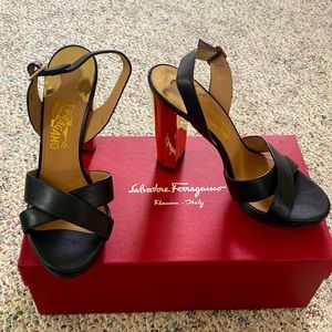 Salvatore Ferragamo Black and Gold Heels - 7.5